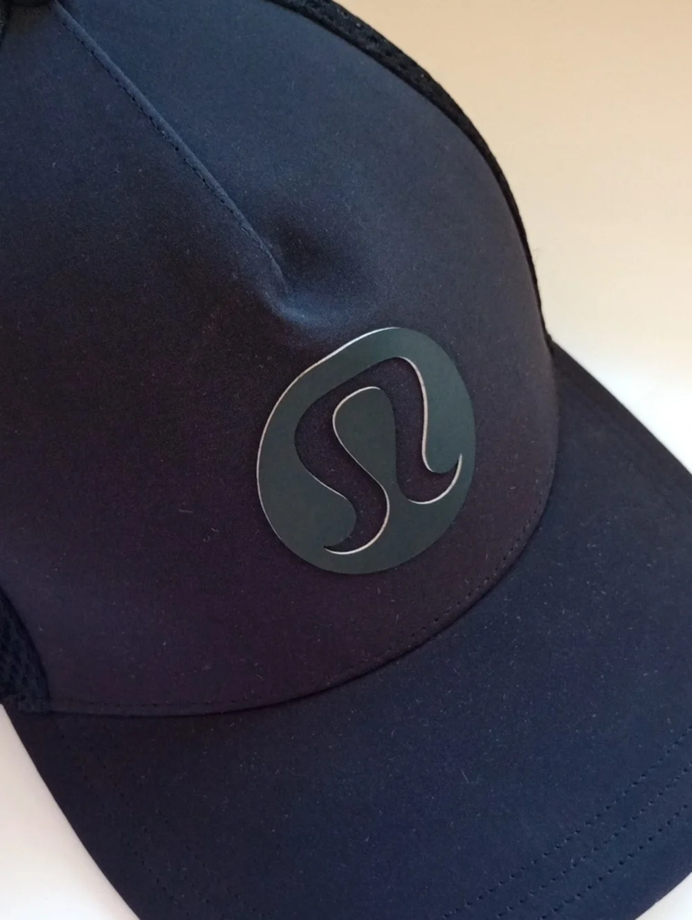 Lululemon Size s Hat Black Sporty Active Athletic Adjustable Back